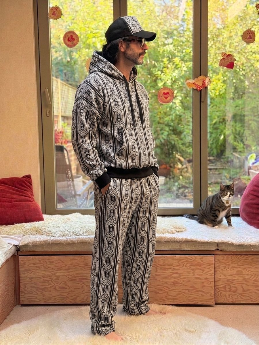 Loose-Fit tracksuit, hoodie in another fabric